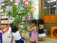 プレイランドでも飾り作り☆みんなで飾り付け!