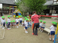 園庭探検・園内探検
