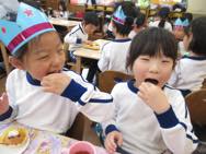 お誕生会(年中・年長)