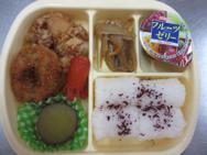 給食メニュー<