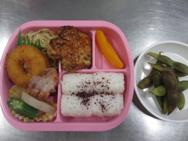 給食メニュー<