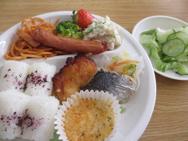 給食メニュー<
