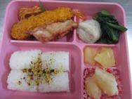 給食メニュー<