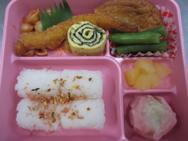 給食メニュー<