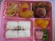 給食メニュー<