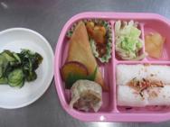 給食メニュー<