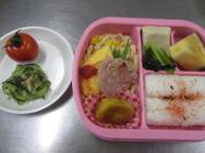 給食メニュー<