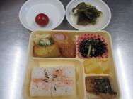 給食メニュー<