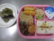 給食メニュー<