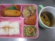 給食メニュー<