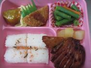 給食メニュー<