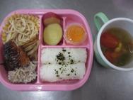 給食メニュー<