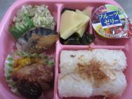 給食メニュー<