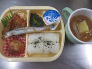 給食メニュー<