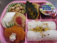 給食メニュー<