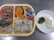 給食メニュー<
