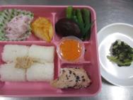 給食メニュー<