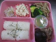 給食メニュー<