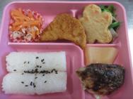 給食メニュー<