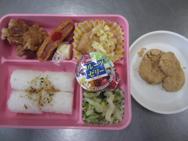 給食メニュー<