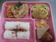 給食メニュー<