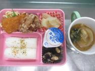 給食メニュー<