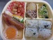 給食メニュー<