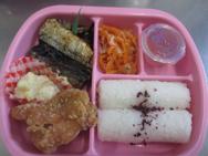 給食メニュー<