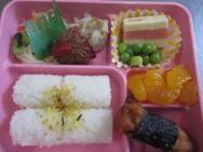給食メニュー<