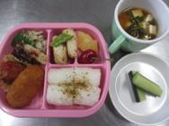 給食メニュー<