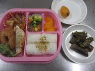 給食メニュー<