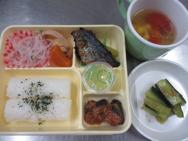 給食メニュー<