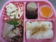 給食メニュー<