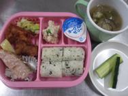 給食メニュー<