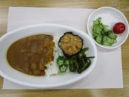 給食メニュー<