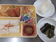 給食メニュー