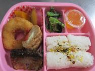 給食メニュー