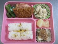 給食メニュー