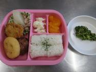 給食メニュー